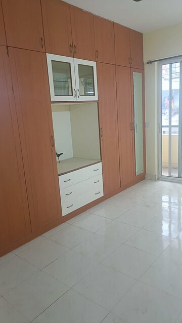 Room in 3 BHK Builder Floor at Hsr Layout – for Rent