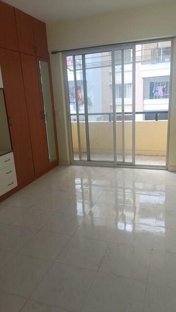 Room in 3 BHK Builder Floor at Hsr Layout – for Rent