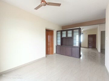 Room in 3 BHK Builder Floor at Hsr Layout – for Rent