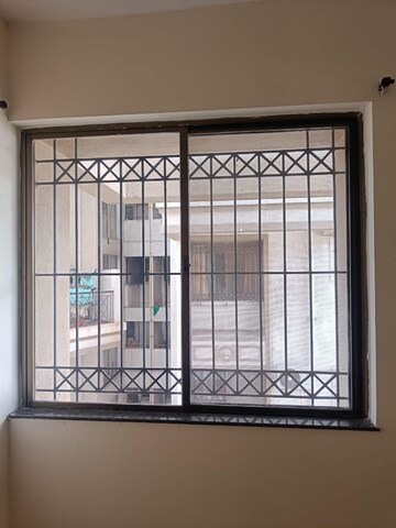 Room in 3 BHK Apartment at Goldfinger Avenir, Wakad – for Rent