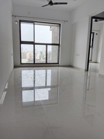 Room in 2 BHK Apartment at UK Iridium, Kandivali East – for Rent