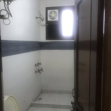 Bathroom in 2 BHK Builder Floor at Lajpat Nagar ii – for Rent