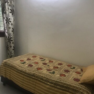 Bedroom in 2 BHK Builder Floor at Lajpat Nagar ii – for Rent