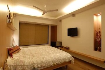 Bedroom in 1 BHK Apartment at Andheri West – for Rent