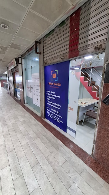  Office Space – Exterior View View at Gaur City Center, Sector 4 Greater Noida - for Rent