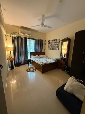 Living Room in 2 BHK Apartment at Andheri West – for Rent