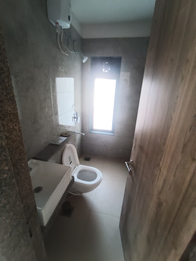 Bathroom, birla-vanya 3 Bedroom 877 Sq.Ft. Apartment In Kalyan West Thane 9066564
