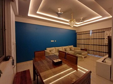 Team Area in 3 BHK Apartment at Andheri West – for Rent