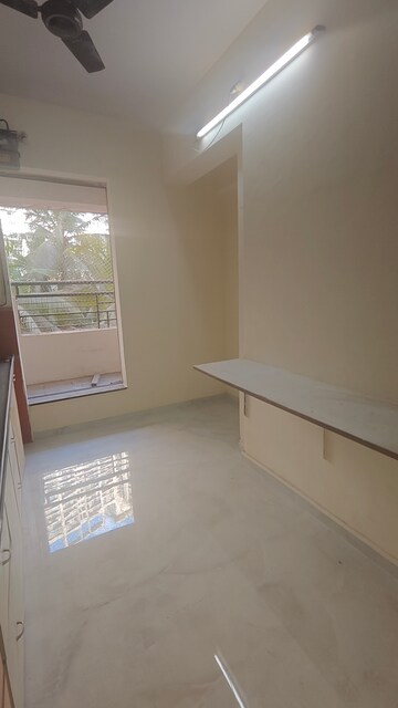 Room in 2 BHK Apartment at Vasant Vihar Society, Manpada – for Rent