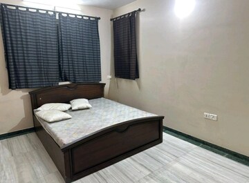 Bedroom in 1 BHK Apartment at Hiranandani Estate Penrose, Thane West – for Rent
