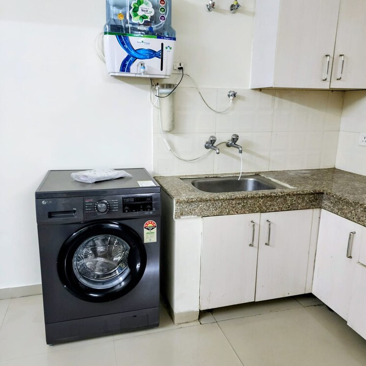 Kitchen, vip road 1 Bedroom 600 Sq.Ft. Apartment In Vip Road Zirakpur 9066594