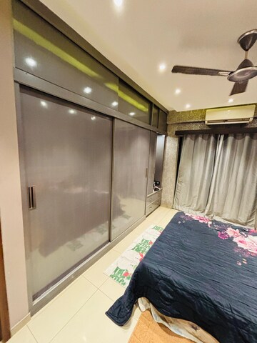 Room in 3 BHK Apartment at Orchid Woods, Hennur – for Rent