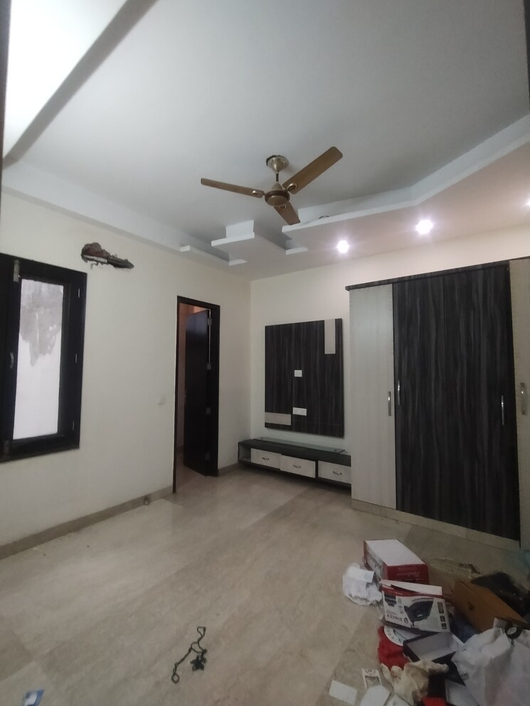 undefined, sushant-vyapaar-kendra 3 Bedroom 300 Sq.Yd. Builder Floor In Sector 43 Gurgaon 9066595