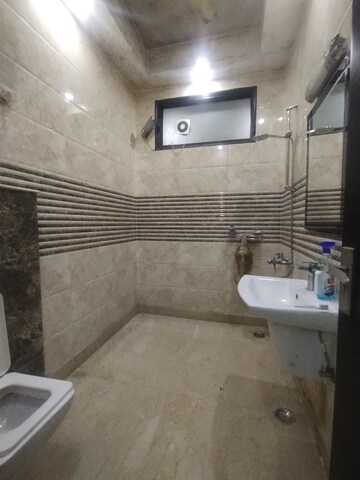 Bathroom in 3 BHK Builder Floor at Sushant Vyapaar Kendra, Sector 43 – for Rent
