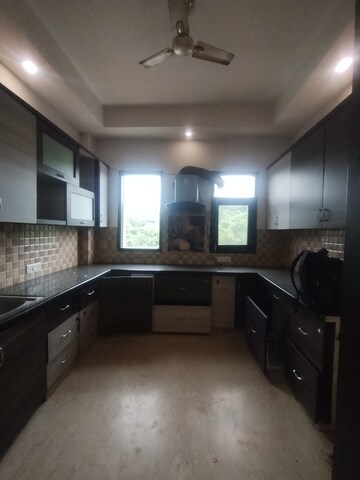 Kitchen in 3 BHK Builder Floor at Sushant Vyapaar Kendra, Sector 43 – for Rent