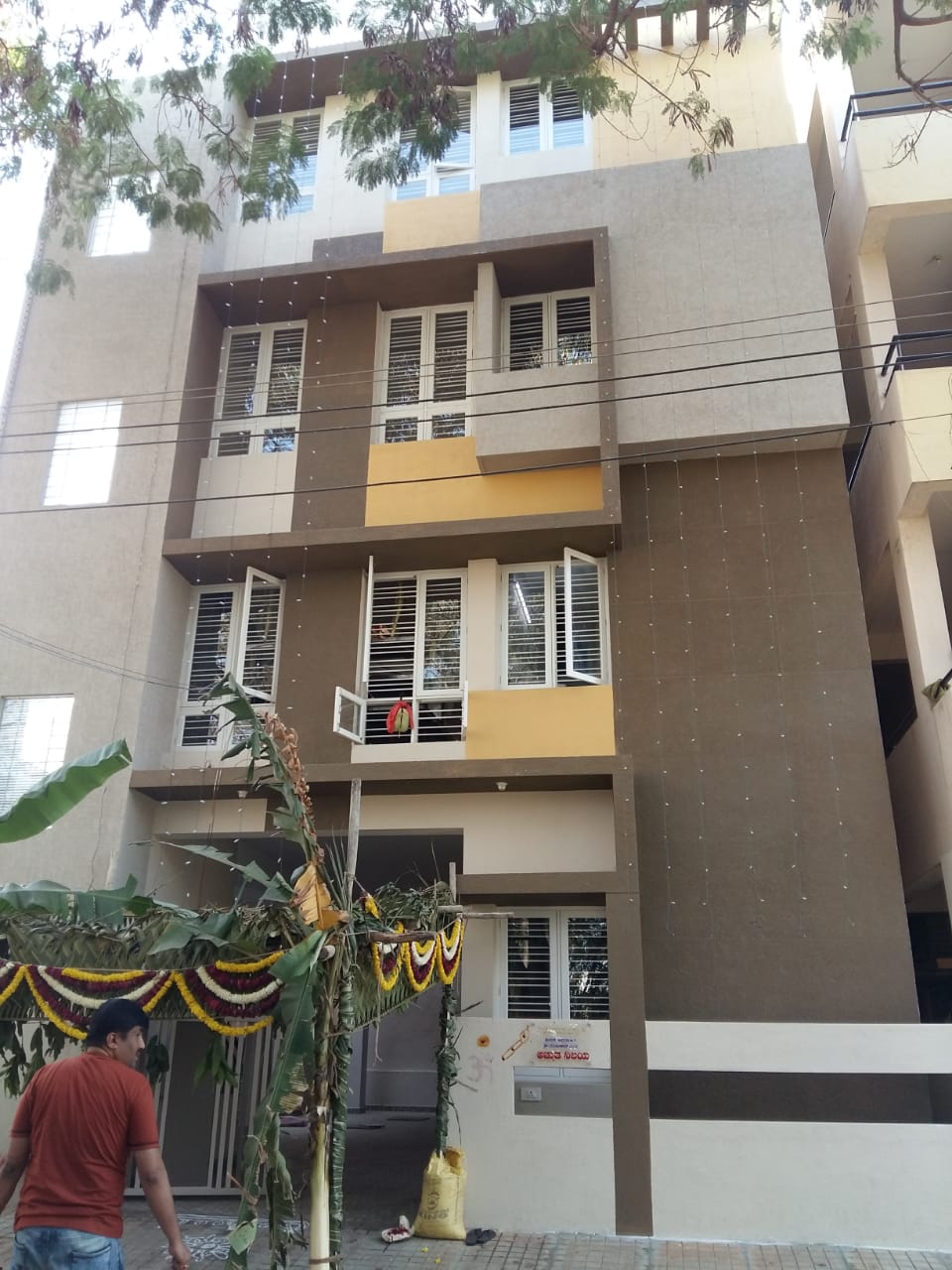6 BHK + Pooja Room,Servant Room Builder Floor For Sale in NGEF Layout