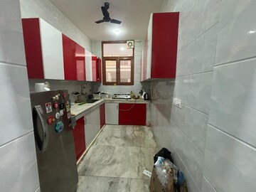 Kitchen in 3 BHK Builder Floor at AS Tower, Sector 45 – for Rent