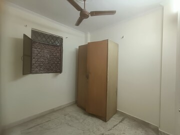 Room in 2 BHK Builder Floor at Khirki Extension – for Rent