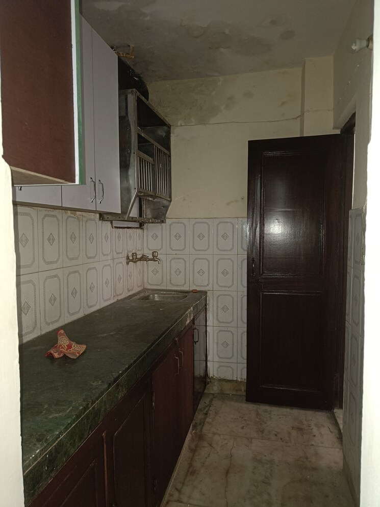 Kitchen, khirki extension 2 Bedroom 700 Sq.Ft. Builder Floor In Khirki Extension Delhi 9066646