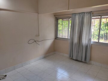 Room in 1 BHK Apartment at Ganesh Chhaya CHS Borivali, Yogi Nagar – for Rent
