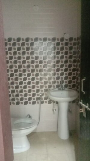 Bathroom in 2 BHK Builder Floor at Nehru Nagar Iii – for Sale