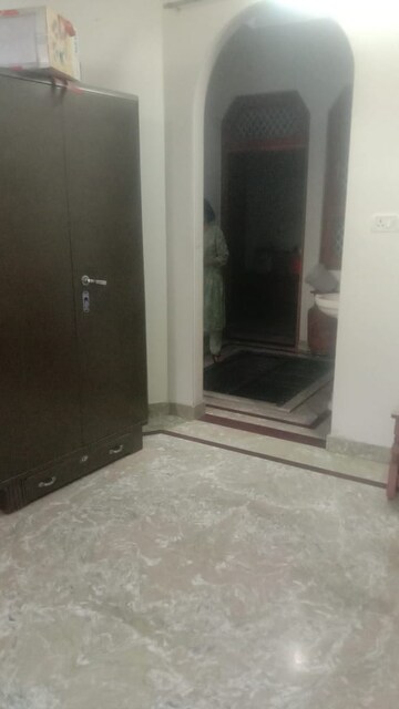 Room in 2 BHK Builder Floor at Nehru Nagar Iii – for Sale