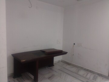 Room in 2 BHK Apartment at Manikonda – for Rent