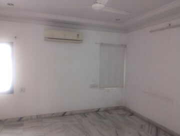 Room in 2 BHK Apartment at Manikonda – for Rent