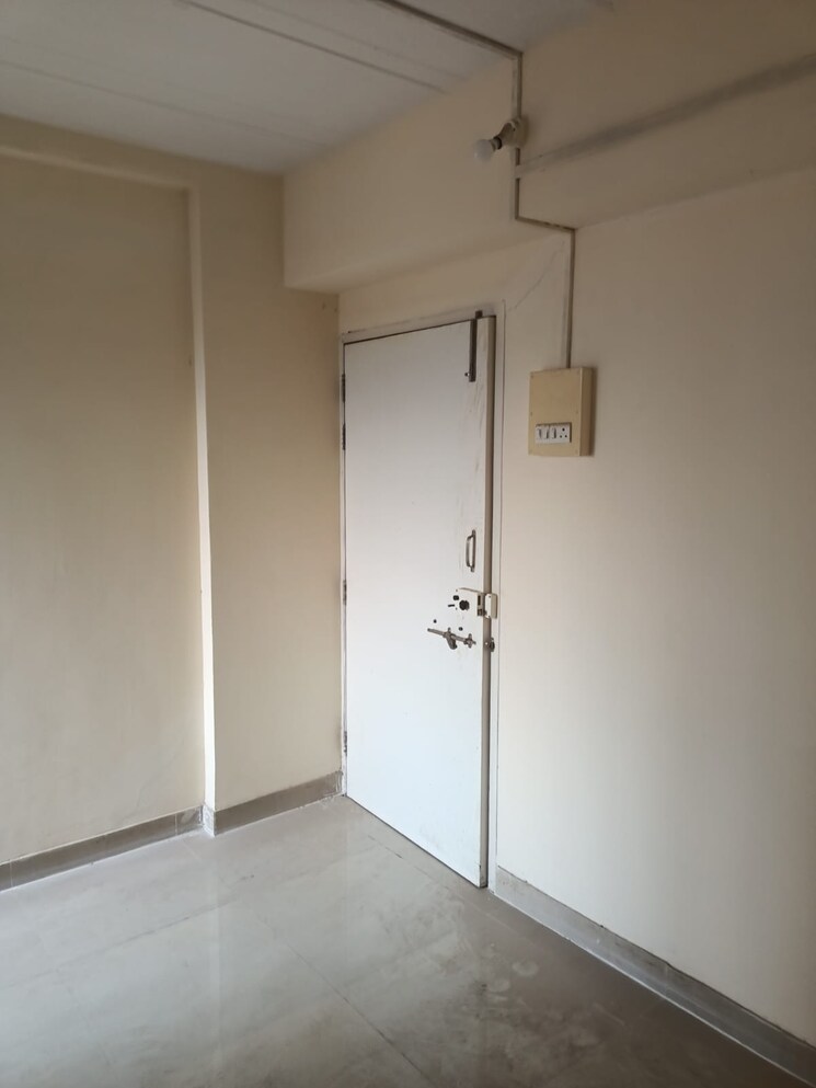 Room, vasant-kunj-dadar 1 Bedroom 230 Sq.Ft. Apartment In Dadar East Mumbai 9066669