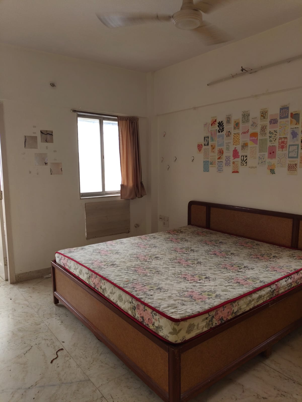 2 BHK Apartment For Rent in Juhu Jivan