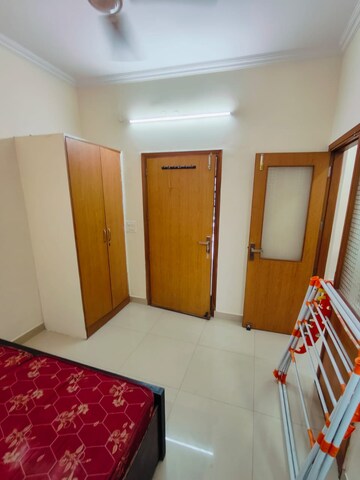 Bedroom in 1 BHK Builder Floor at Sushant Vyapaar Kendra, Sector 43 – for Rent