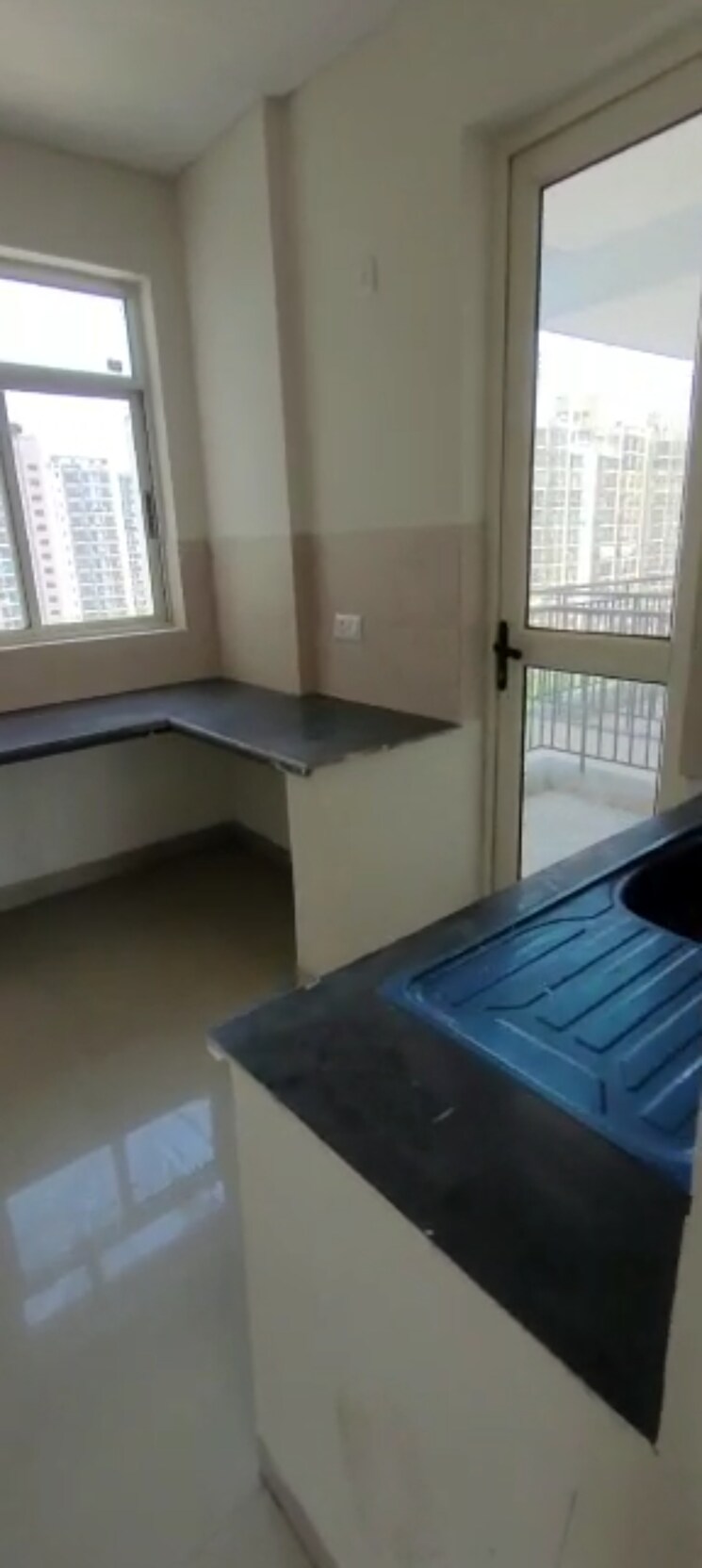 Kitchen, imperia-esfera 3 Bedroom 1850 Sq.Ft. Apartment In Sector 37c Gurgaon 9066712