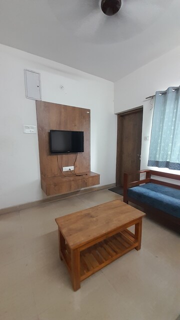 Furnished Amenities in 2 BHK Apartment at Shankar Nagar – for Rent