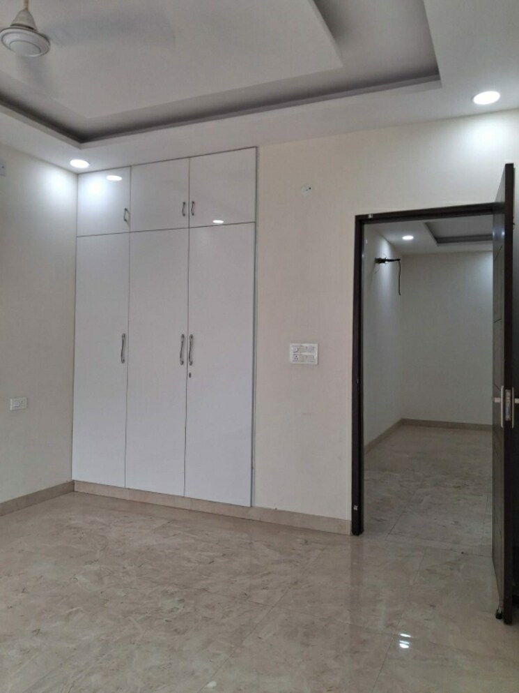 Room, sector 28 4 Bedroom 3150 Sq.Ft. Builder Floor In Sector 28 Faridabad 9066735