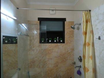 Furnished Amenities in 2.5 BHK Builder Floor at Sector 28 – for Rent