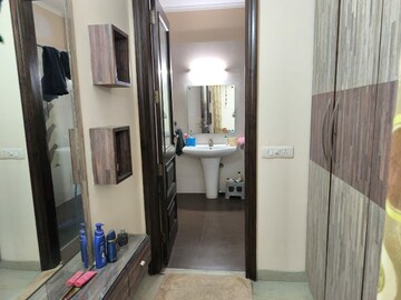Kitchen in 2.5 BHK Builder Floor at Sector 28 – for Rent