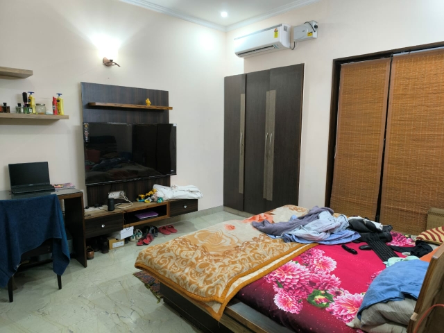 2.5 BHK + Pooja Room,Study Room Builder Floor For Rent in Sector 28