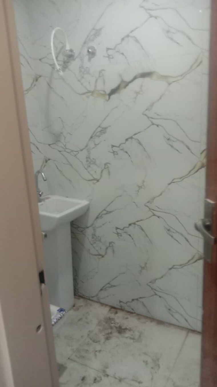 Bathroom, new panchvati colony 3 Bedroom 1150 Sq.Ft. Builder Floor In New Panchvati Colony Ghaziabad 9066753