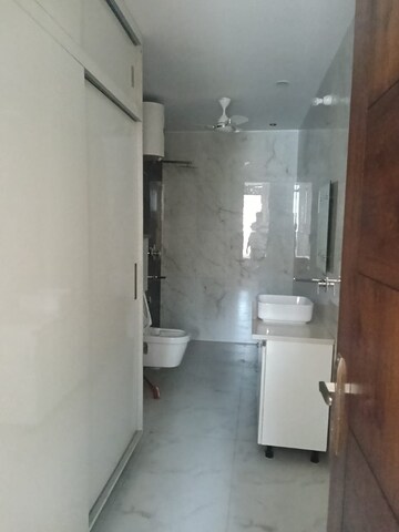 Bathroom in 3 BHK Builder Floor at Nirvana Courtyard, Sector 50 – for Rent