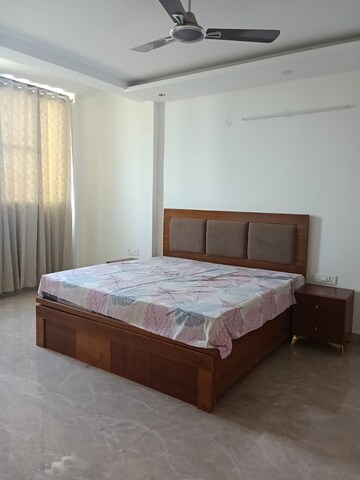 Bedroom in 3 BHK Builder Floor at Nirvana Courtyard, Sector 50 – for Rent