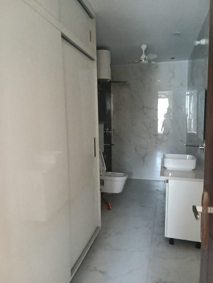 Bathroom, nirvana-courtyard 3 Bedroom 3000 Sq.Ft. Builder Floor In Sector 50 Gurgaon 9066754