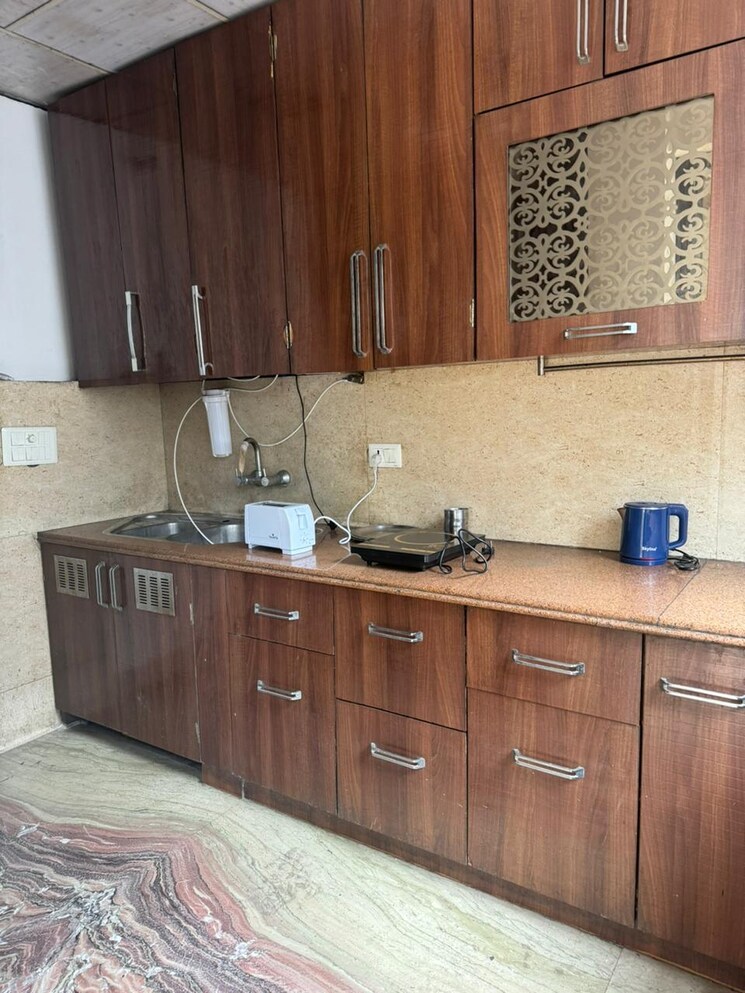 Kitchen, lajpat nagar ii 2 Bedroom 1000 Sq.Ft. Apartment In Lajpat Nagar ii Delhi 9066759
