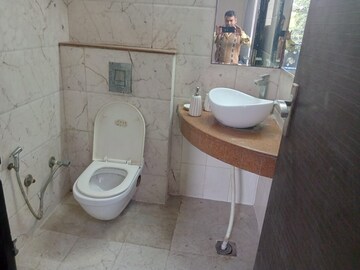 Bathroom in 2 BHK Apartment at Lajpat Nagar ii – for Rent