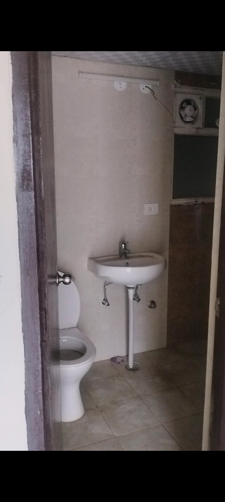 Bathroom, antriksh-golf-link 2 Bedroom 885 Sq.Ft. Apartment In Sector 1 Greater Noida Greater Noida 9066810