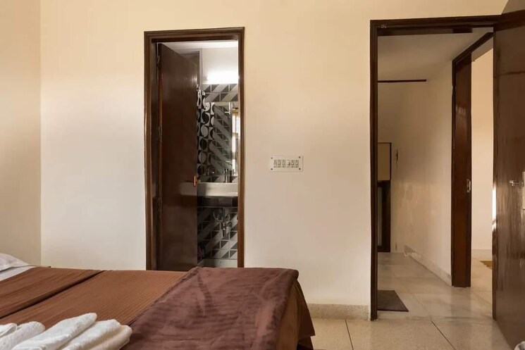 Room, sarvapriya vihar 2 Bedroom 1250 Sq.Ft. Apartment In Sarvapriya Vihar Delhi 9066791