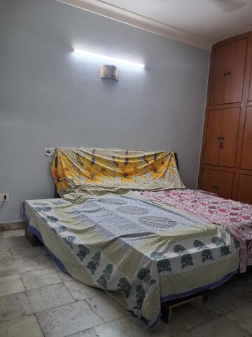 Bedroom in 2.5 BHK Independent House at Sector 28 – for Rent