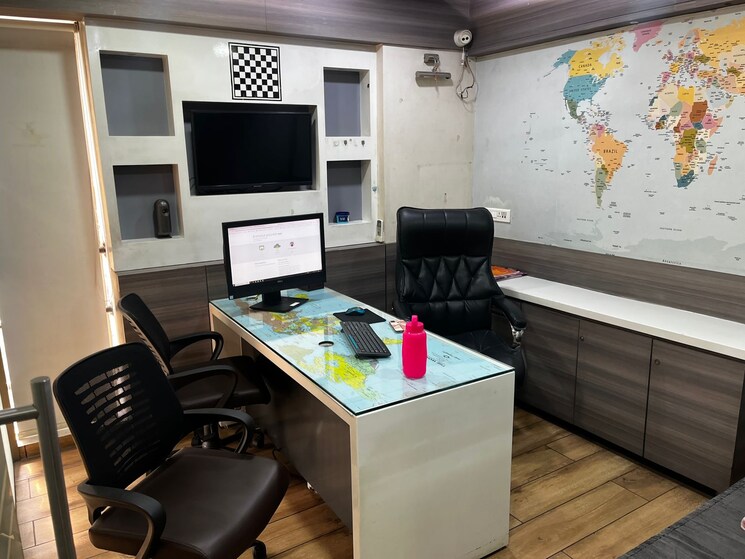 Team Area, memnagar Commercial Office Space 940 Sq.Ft. In Memnagar Ahmedabad 9066762