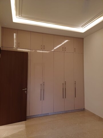 Room in 3 BHK Apartment at Greater Kailash I – for Rent