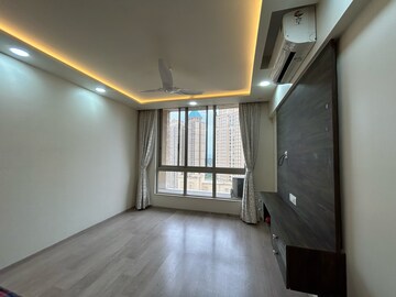 Room in 3 BHK Apartment at Hiranandani Rodas Enclave Rosemount, Hiranandani Estate – for Rent