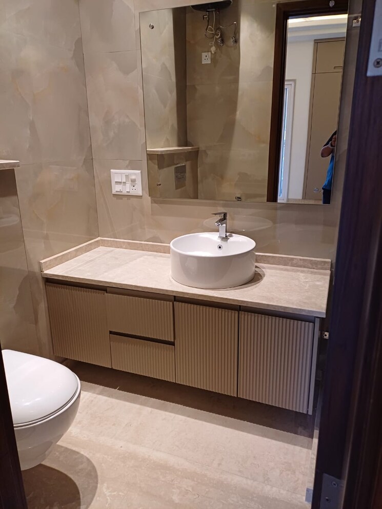 Bathroom, greater kailash i 3 Bedroom 2200 Sq.Ft. Apartment In Greater Kailash I Delhi 9066834